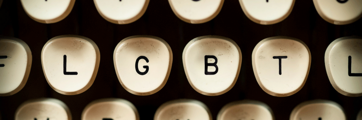 LGBT écrit sur une machine à écrire